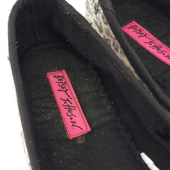 Betsey Johnson Leopard Slippers Womens Estimated Size 6 Based On Measurements   - Picture 11 of 16